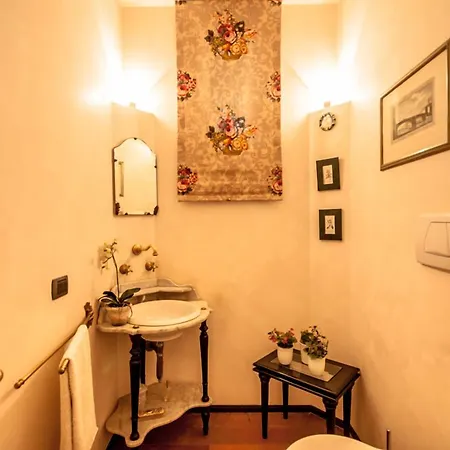 Bed and breakfast Podere La Rondine 3*